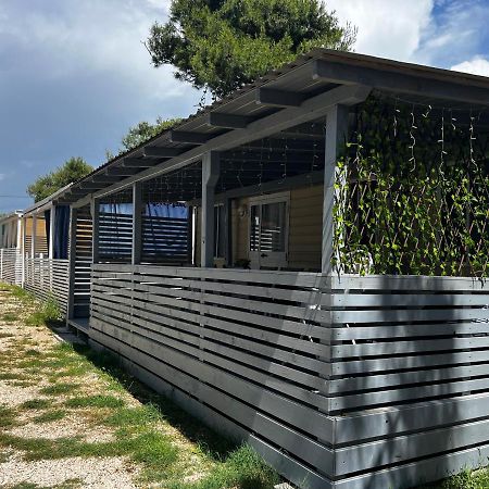 Dalmacia Mobile Homes And Caravans At The Beach Privlaka  Dış mekan fotoğraf